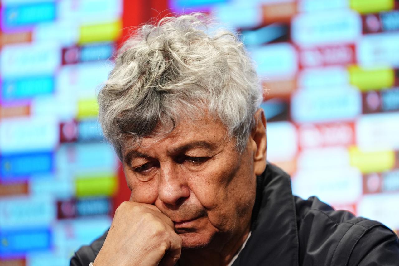 Romanian coach Mircea Lucescu moved to intensive care as condition worsens