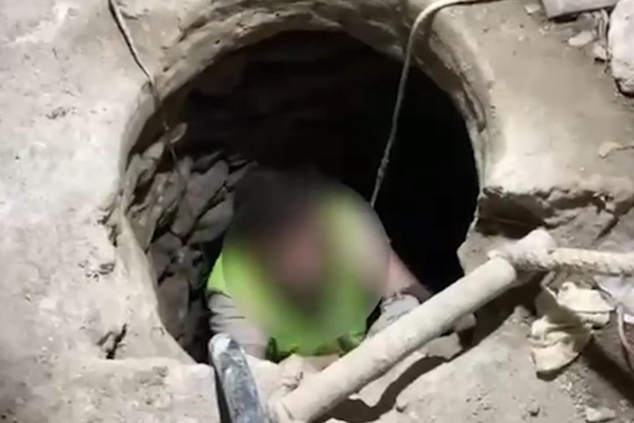 Suspects caught digging for treasure in protected archaeological site in Istanbul