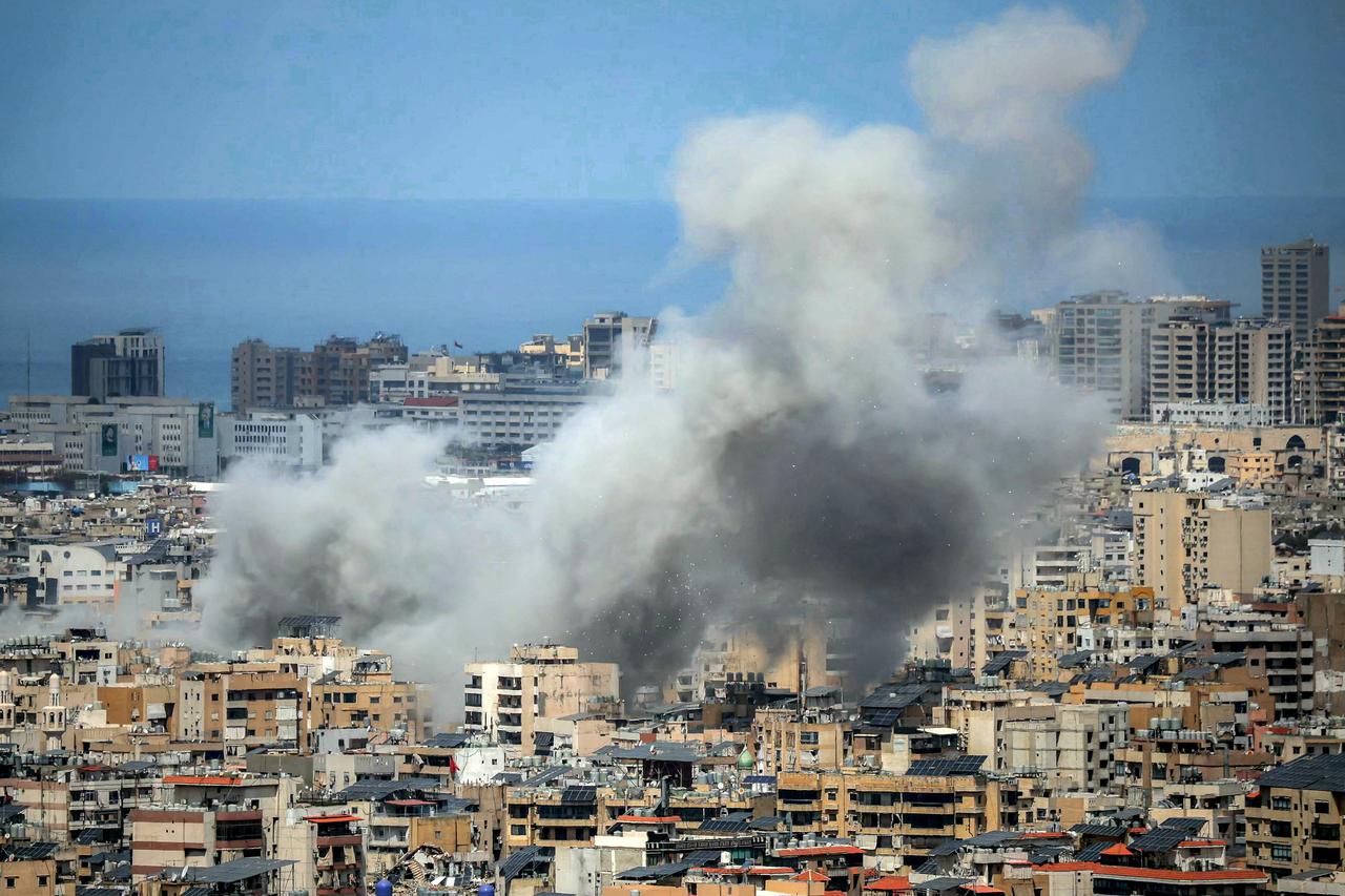 Smoke rises from the site of an Israeli strike in Beirut's southern suburbs on April 6, 2026. (AFP Photo)