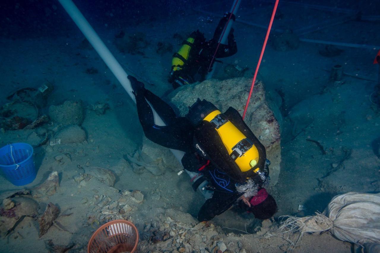 A view of the underwater excavation and documentation works at the Hellenistic-era shipwreck in Serce Harbor—an ancient maritime shelter in Marmaris, Mugla, Türkiye, June 19, 2025. (AA Photo)