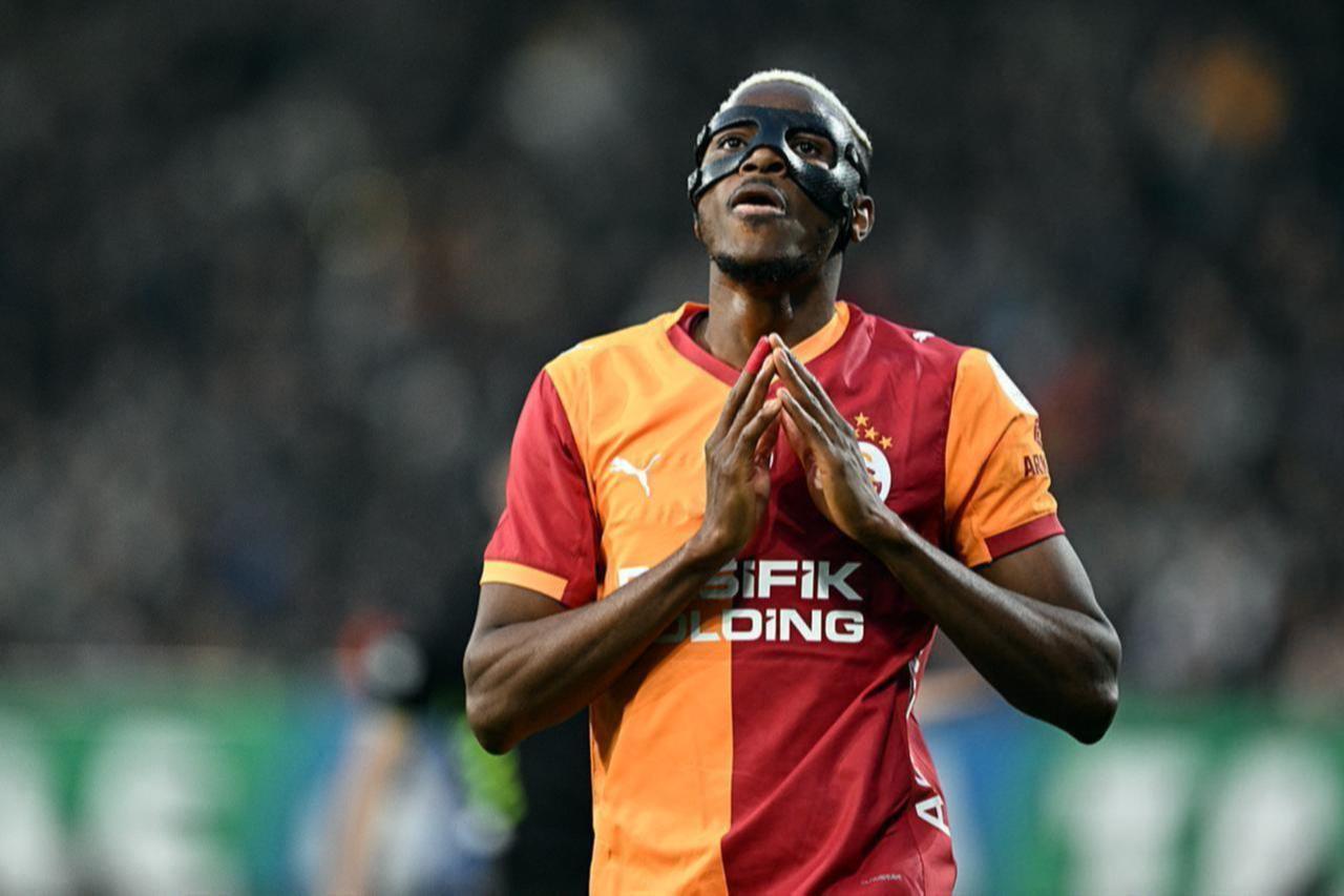 Victor Osimhen of Galatasaray in action during the Turkish Super Lig Week 21 football match between Caykur Rizespor and Galatasaray at Caykur Didi Stadium in Rize, Türkiye, February 8, 2026. (AA Photo)