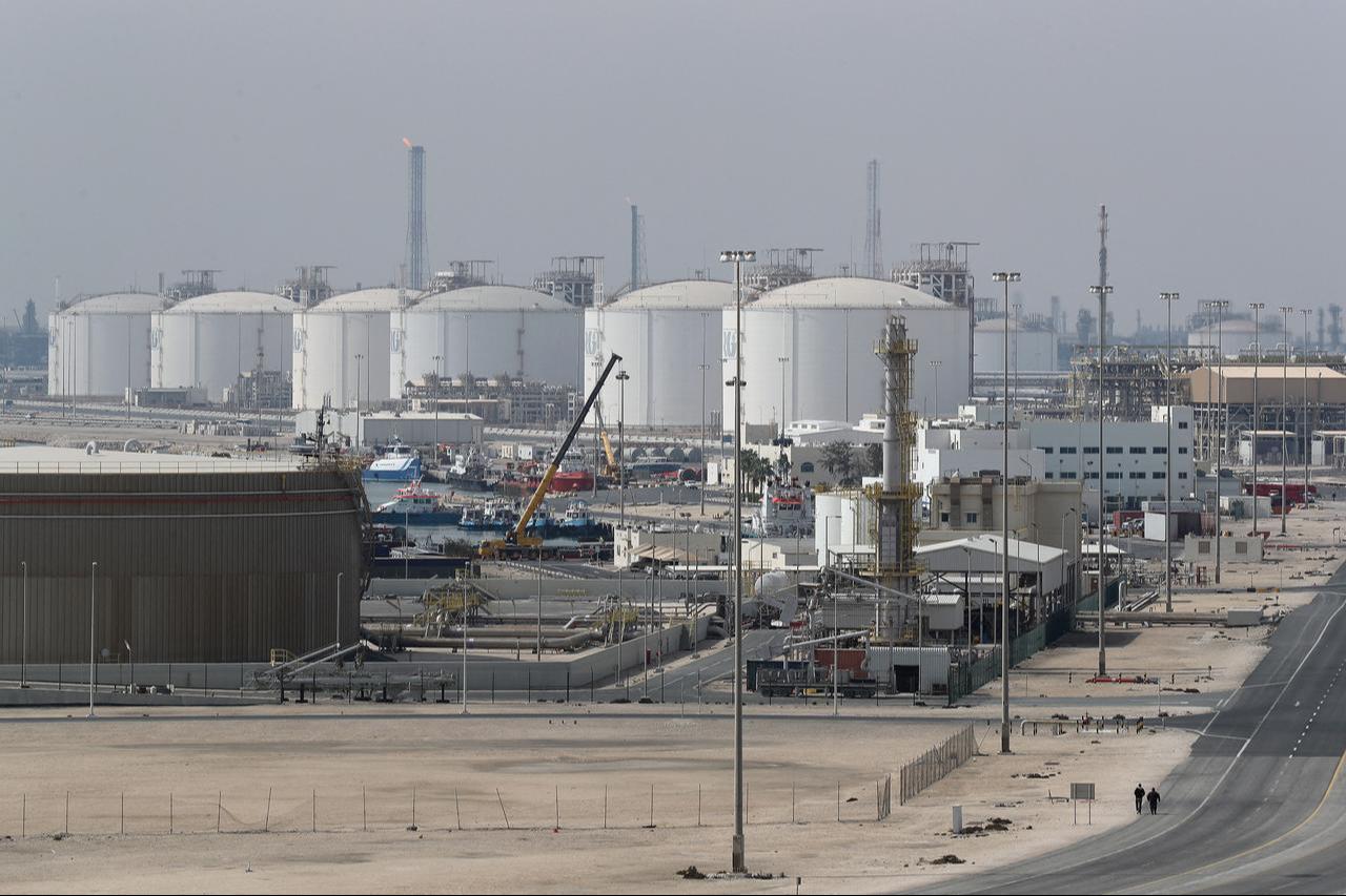This picture shows the Ras Laffan Industrial City, Qatar's principal site for production of liquefied natural gas and gas-to-liquid, administered by Qatar Petroleum, north of the capital Doha, Feb. 6, 2017. (AFP Photo)
