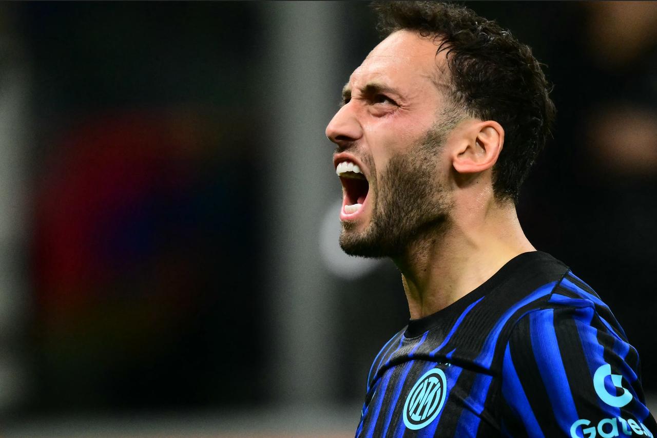 Hakan Calhanoglu future clear as Inter respond to Galatasaray links