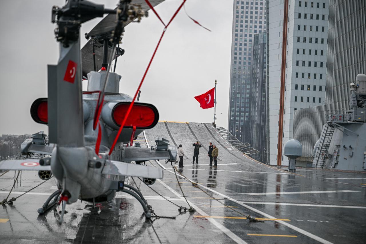 An AH-1 W Super Cobra helicopter of the Turkish Naval Forces Command at TCG Anadolu in Rotterdam, South Holland, on February 27, 2026, as part of NATO exercise Steadfast Dart. (AA Photo)