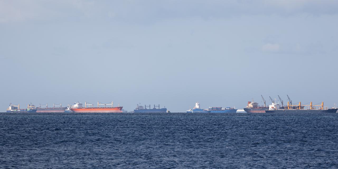 Photo shows many cargo ships at anchor in Marmara sea on sunny day, Istanbul, Türkiye, accessed on May 10, 2026. (Adobe Stock Photo)
