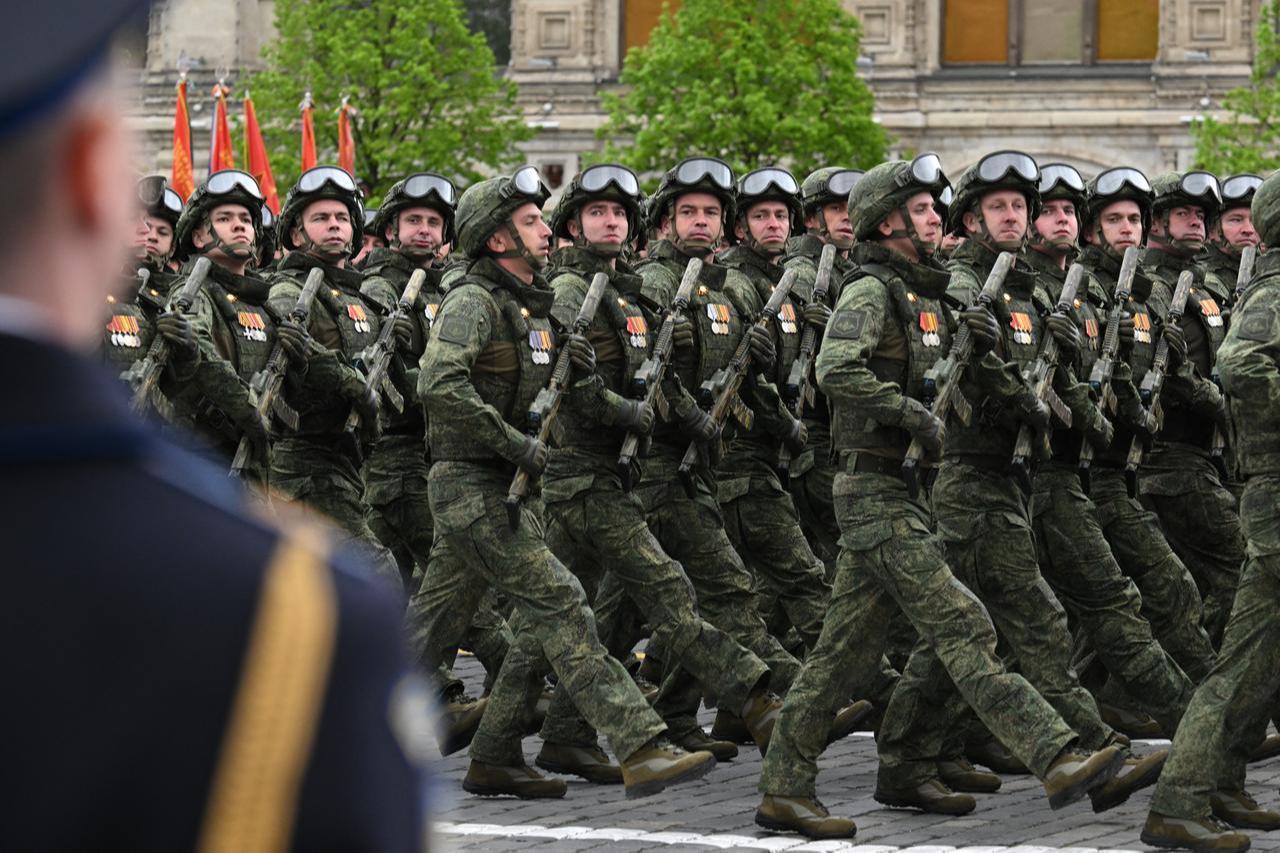 Russian servicemen, involved in the so-called 'special military operation' in Ukraine, march on Red Square during the Victory Day military parade in Moscow, May 9, 2026. (AFP Photo)