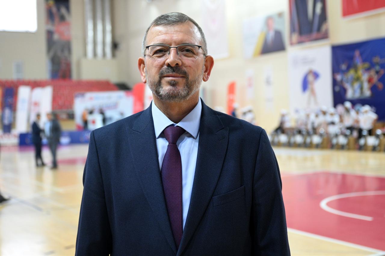 Türkiye Skateboarding Federation President Fahrettin Yıldız poses during an interview about expanding professional skateboarding and roller skating across Türkiye. (AA Photo)