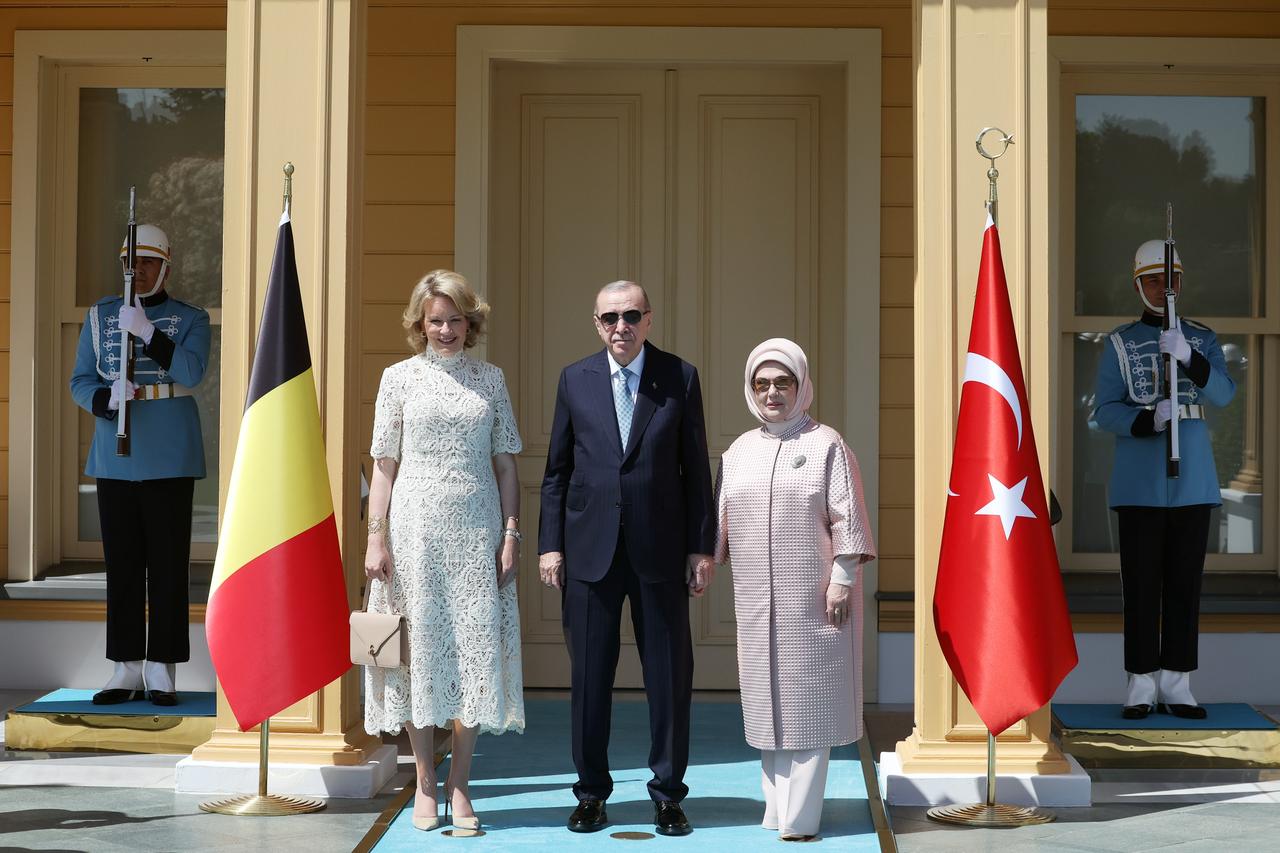 President Erdogan meets Belgian queen, calls for EU Customs Union update