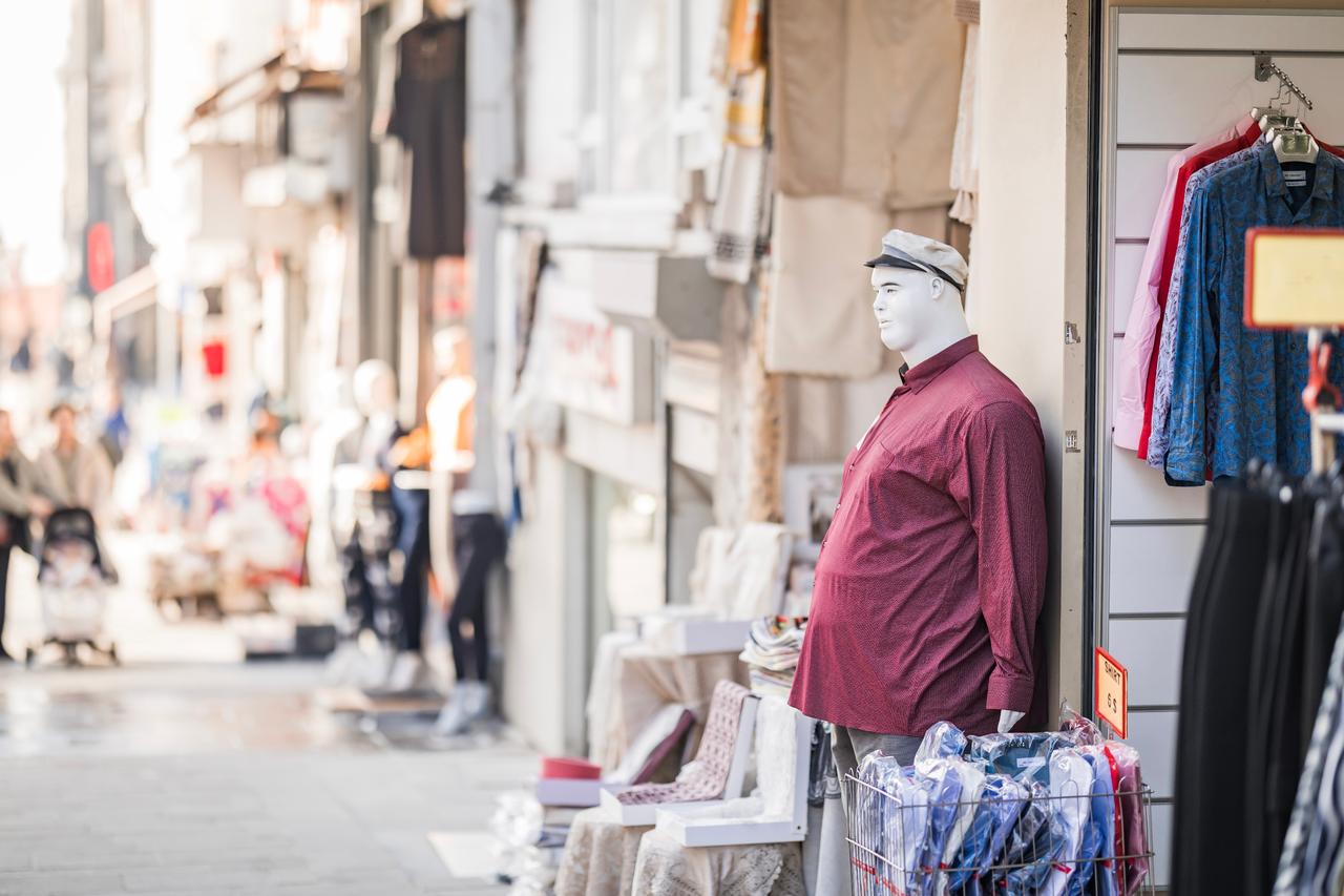 Inflation, lack of retail space keep fashion giants from entering Türkiye: Report