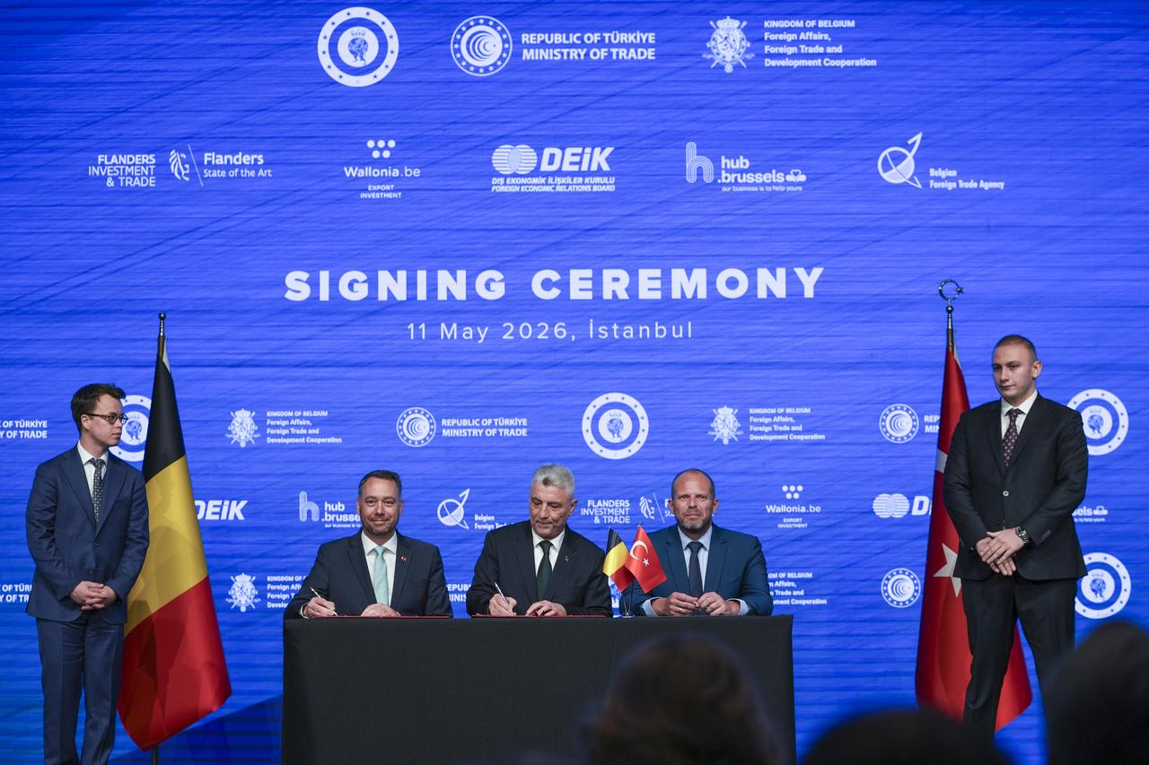 Turkish Trade Minister Omer Bolat, Belgian Foreign Minister Maxime Prevot and Belgian Defense Minister Theo Francken sign a Joint Declaration on the Development of Bilateral Trade Relations during the Belgium-Türkiye Business Forum held in Istanbul, Türkiye on May 11, 2026. (AA Photo)