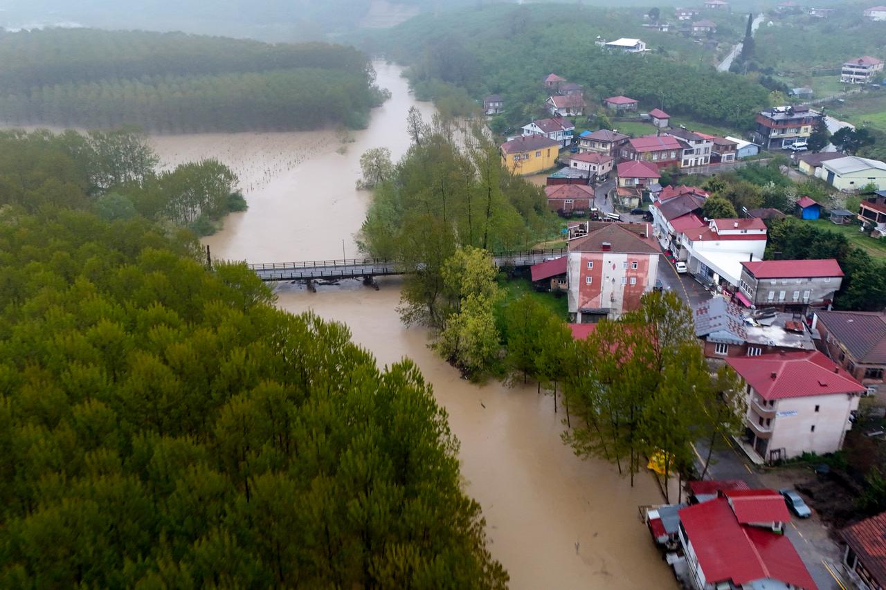 April rainfall in Türkiye rises above normal, easing drought pressure