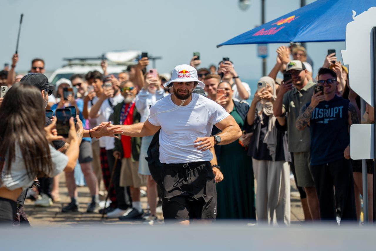 Arda Saatci completes 600 km ultramarathon from Death Valley to Santa Monica