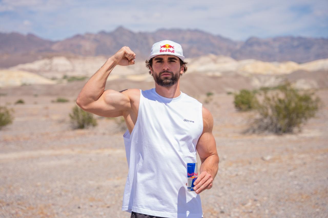 Red Bull athlete Arda Saatci poses during his 600-kilometer ultra marathon challenge from Death Valley National Park to Santa Monica Pier in California, United States. (AA Photo)
