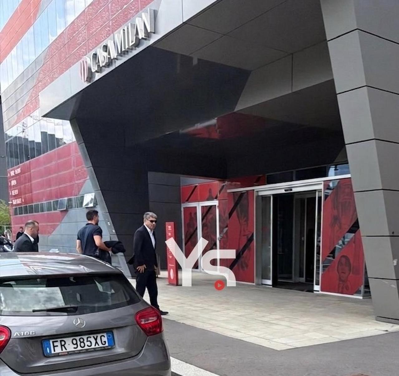 Fenerbahce presidential candidate Hakan Safi arrives at AC Milan’s club headquarters in Milan, Italy, May 11, 2026. (Photo via X/@yagosabuncuoglu)