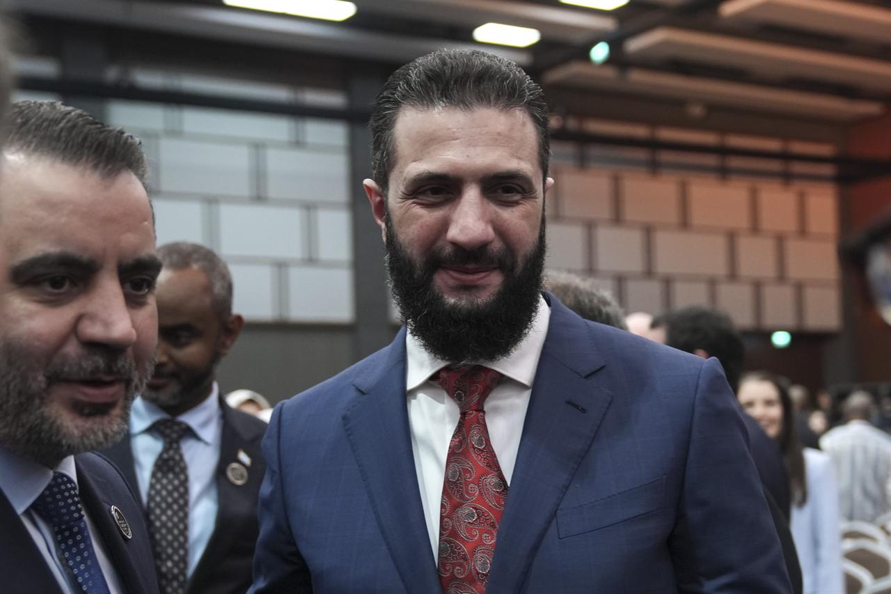 Syrian President Ahmed al-Sharaa attends a panel within the Antalya Diplomacy Forum in Antalya, Türkiye, April 17, 2026. (AA Photo)