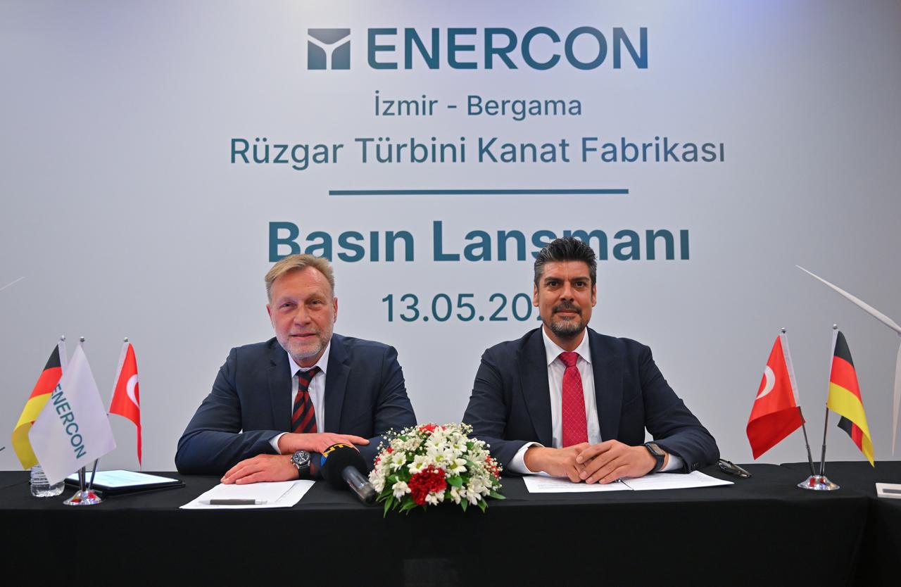 ENERCON Chief Operating Officer and board member Heiko Juritz (L) attends a press conference in Bergama, Izmir, Türkiye, May 13, 2026. (AA Photo)