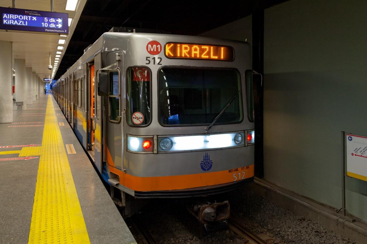 Istanbul approves $1B borrowing for 422 metro train cars