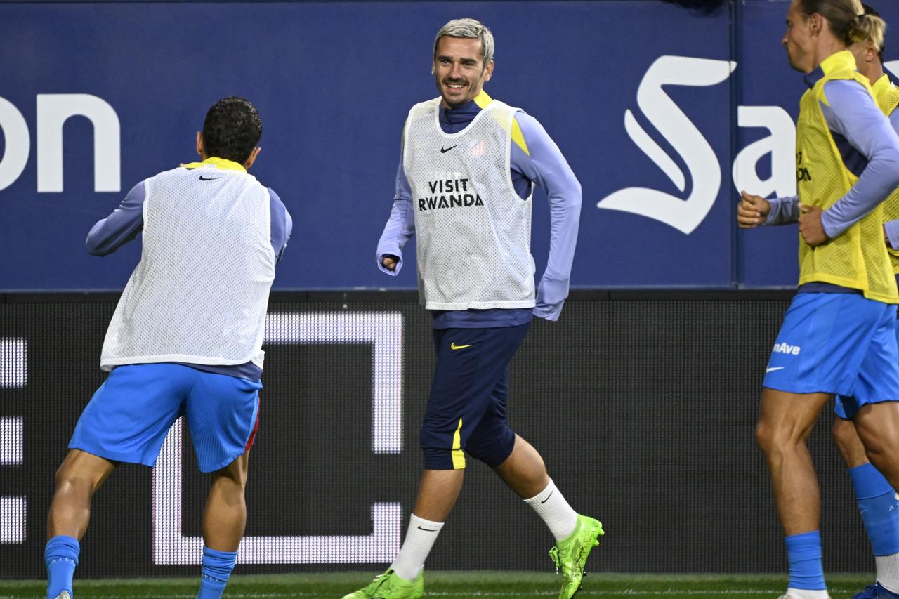 Big names left out for France's World Cup squad