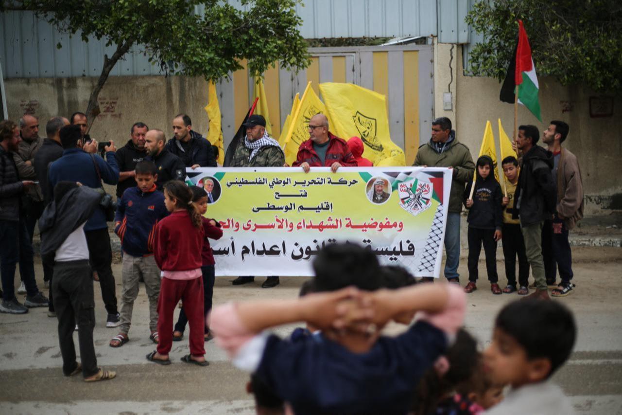 Palestinian supporters of the Fatah movement take part in a protest against a death penalty bill passed by Israel's parliament in the central Gaza Strip on April 2, 2026. (AFP Photo)