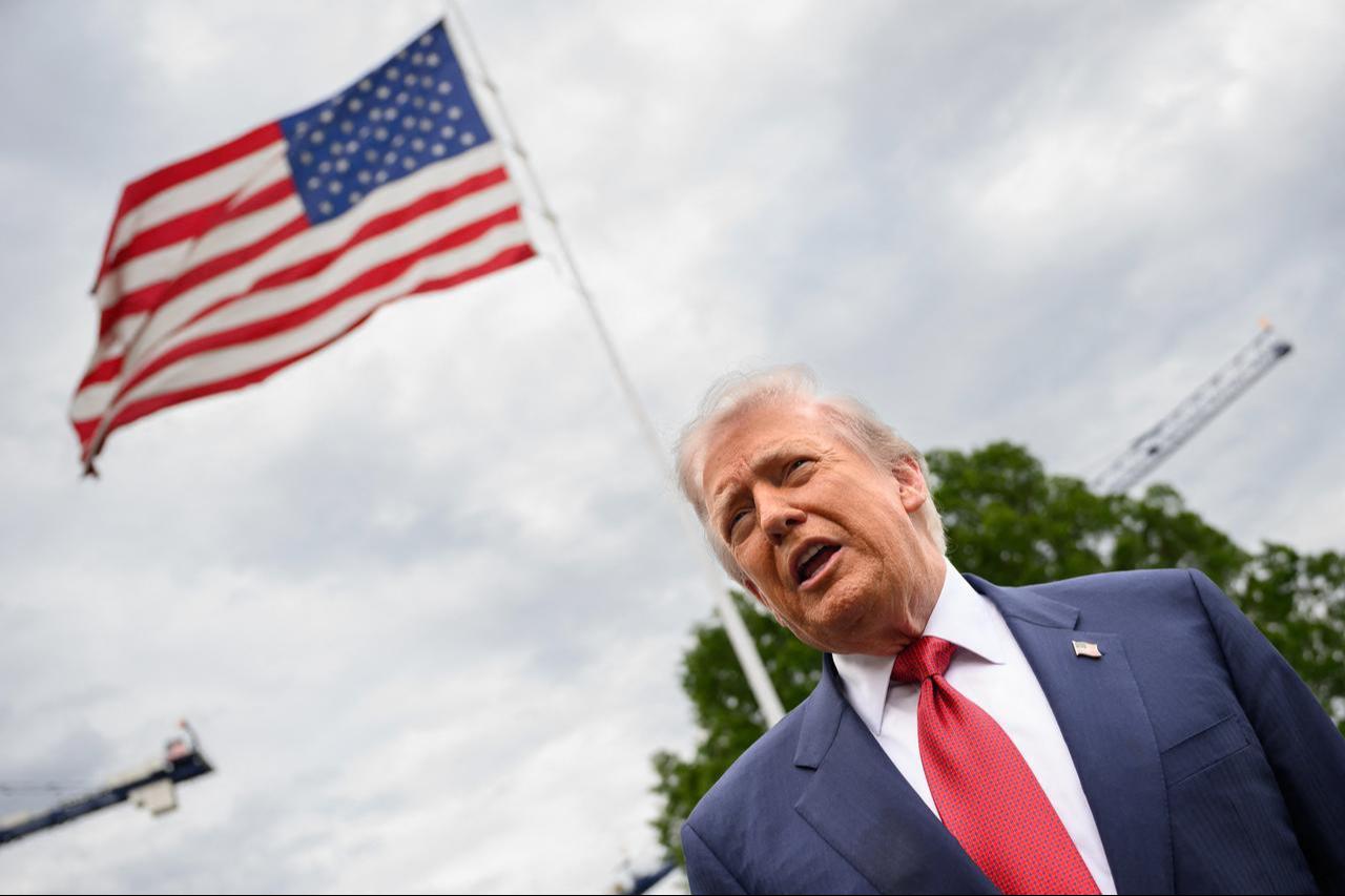 US President Donald Trump speaks to journalists as he makes his way to board Marine One before departing from the South Lawn of the White House in Washington, DC, May 8, 2026. (AFP Photo)