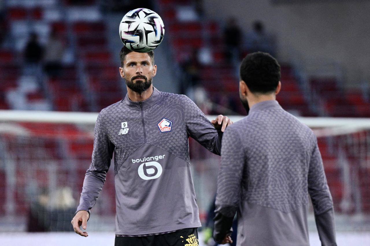 Bursaspor opens talks with French striker Olivier Giroud: Turkish media