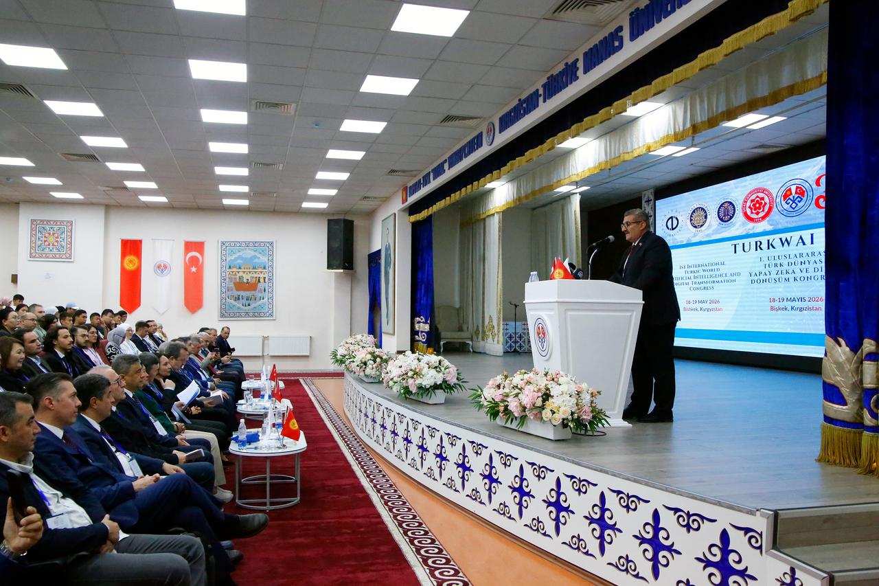 “1st International Congress on Artificial Intelligence and Digital Transformation in the Turkic World” Prof. Dr. Ercan Celik, Head of the Department of Applied Mathematics and Computer Science at KTMU and Congress Chair, is delivering a speech at the event, Kyrgyzstan (AA Photo)