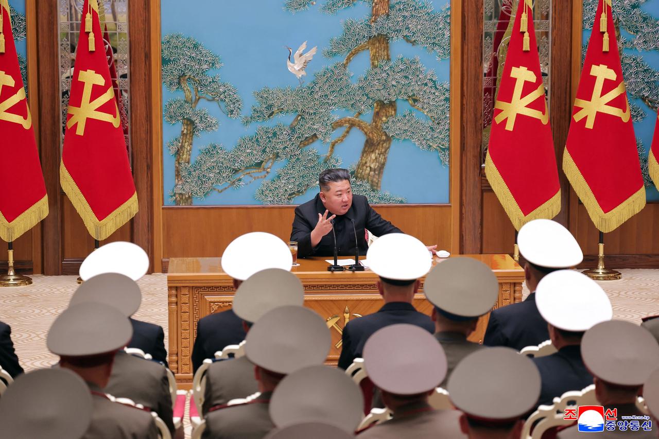 Kim orders North Korea to fortify border against ‘archenemy’