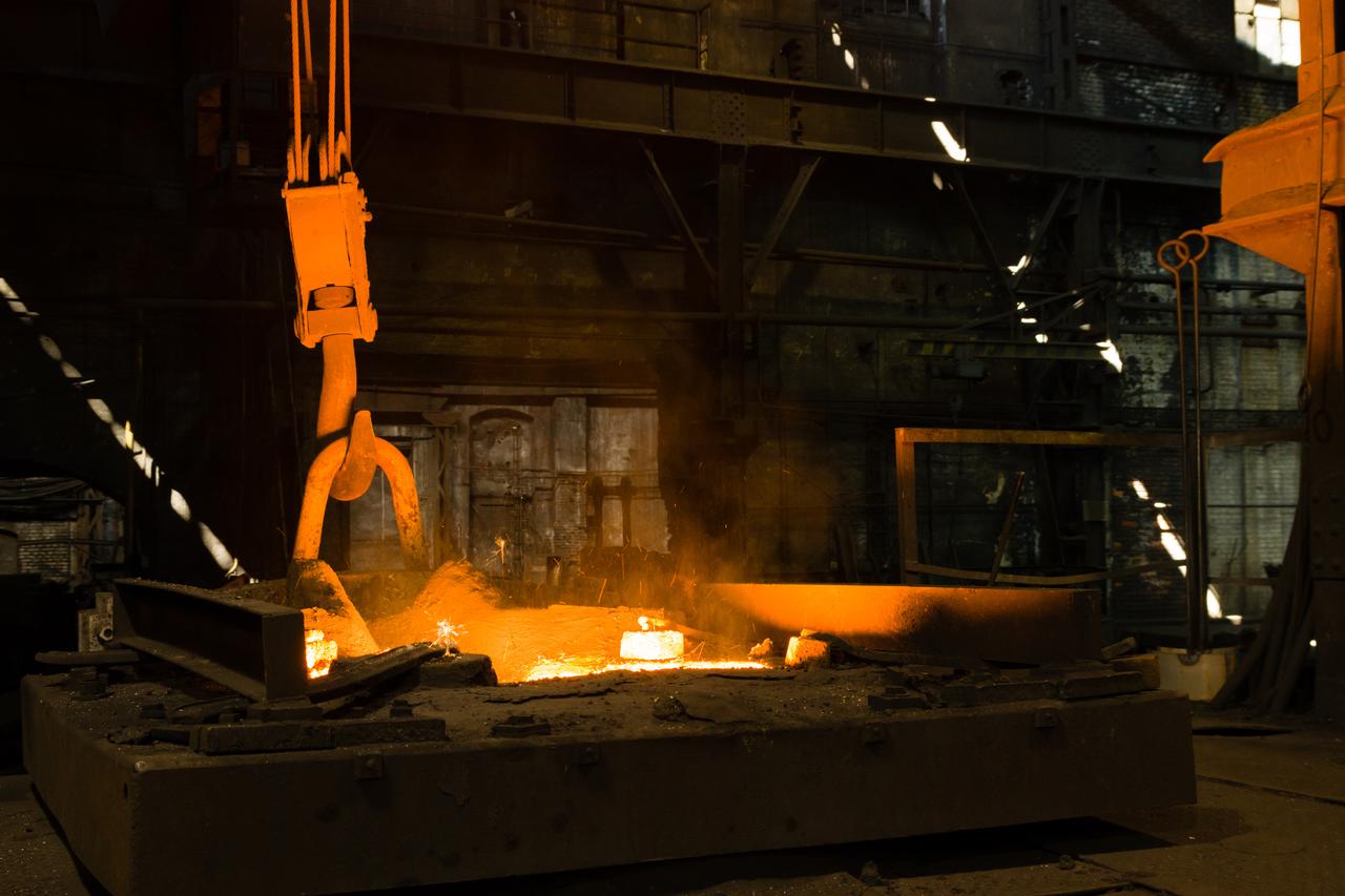EU lawmakers approve sharp tariff hike to squeeze steel imports by July