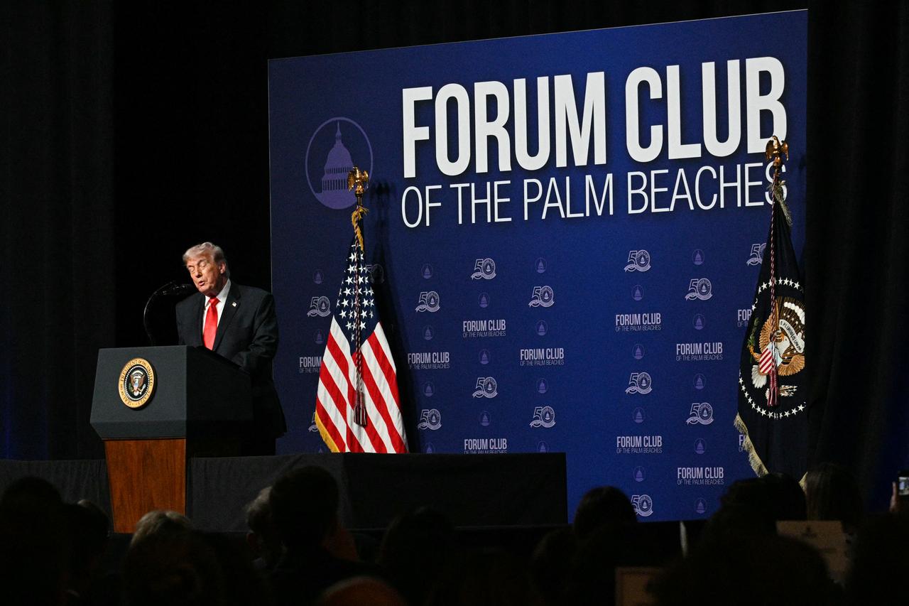 US President Donald Trump speaks at The Forum Club of the Palm Beaches Dinner in West Palm Beach, Florida, May 1, 2026. (AFP Photo)