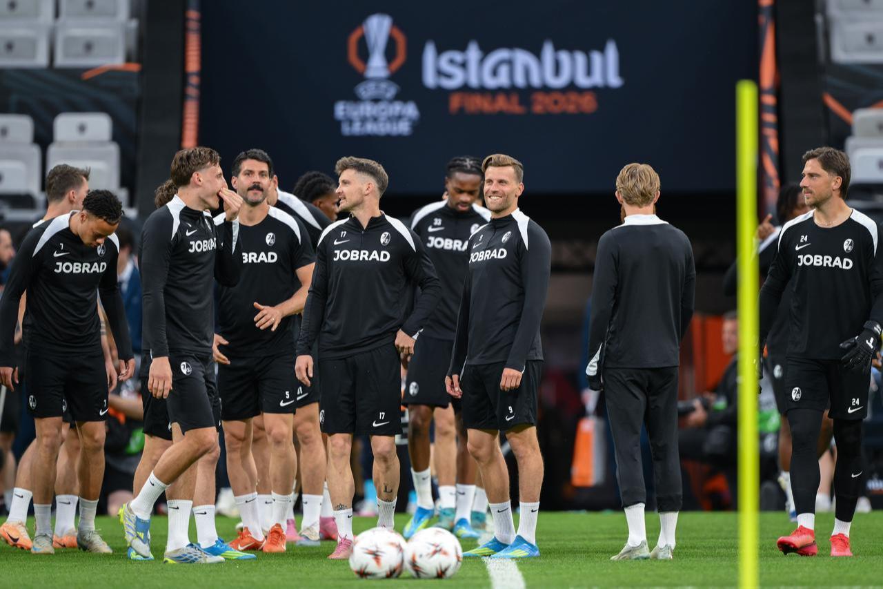 Freiburg completes its preparations with a training session at Besiktas Park ahead of tomorrow’s UEFA Europa League match against England’s Aston Villa in Istanbul, Turkiye, May 19, 2026. (AA Photo)