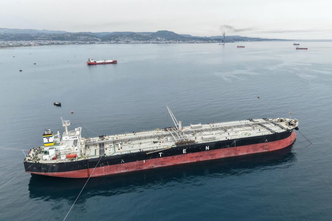 Oil retreats as Iran allows 10M barrels of crude through Hormuz