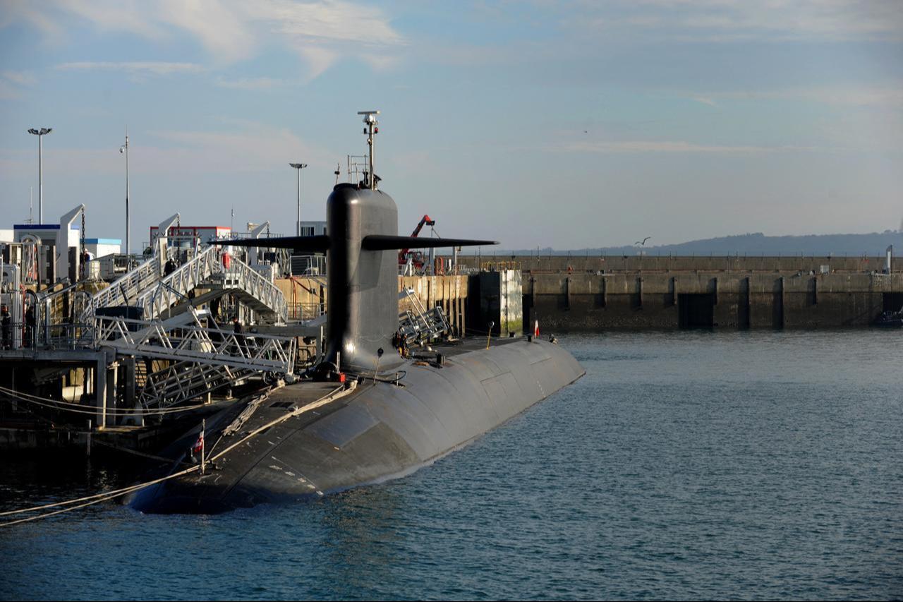 A nuclear submarine at the naval base in Ile Longue, western of France, December 5, 2016. (AFP Photo)