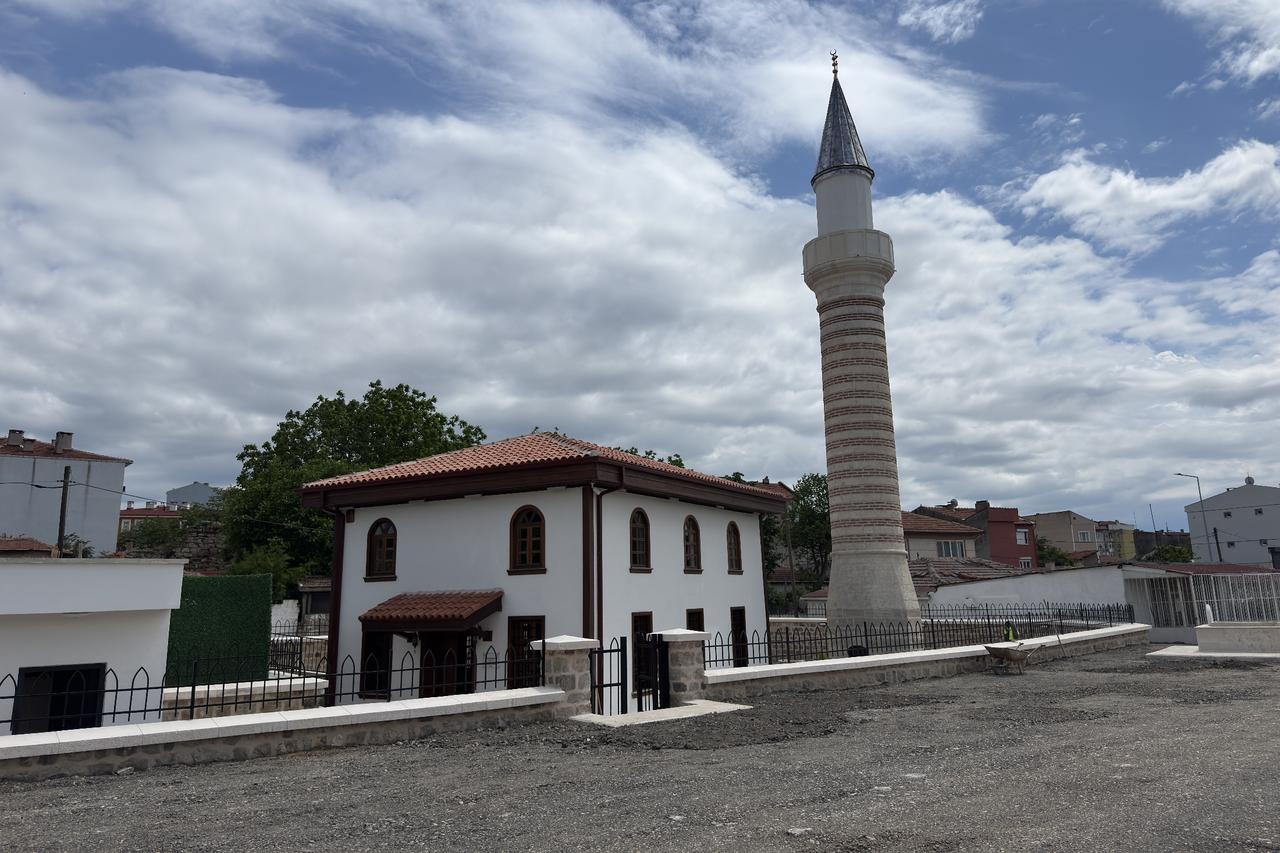 Ottoman-era mosque rises from ruins in Edirne