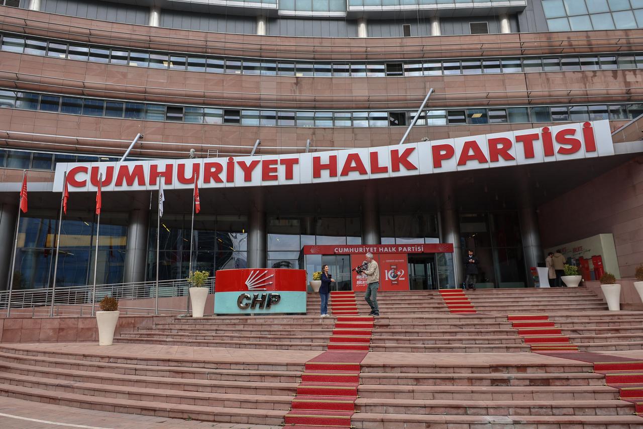 Turkish court suspends leadership of main opposition party CHP