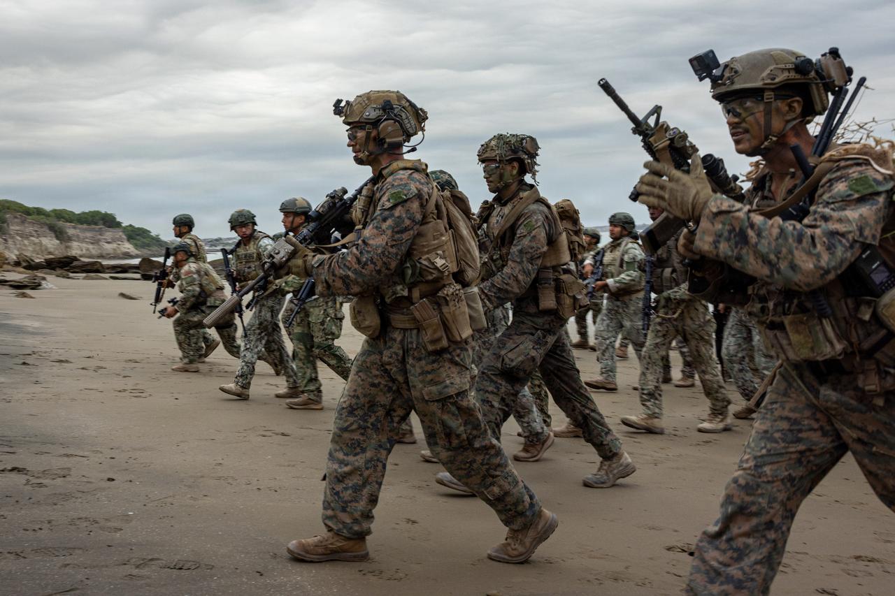 US military is reportedly drawing up attack options against Cuba