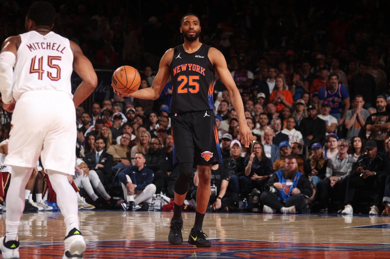 Knicks extends playoff surge with 109-93 win over Cavaliers