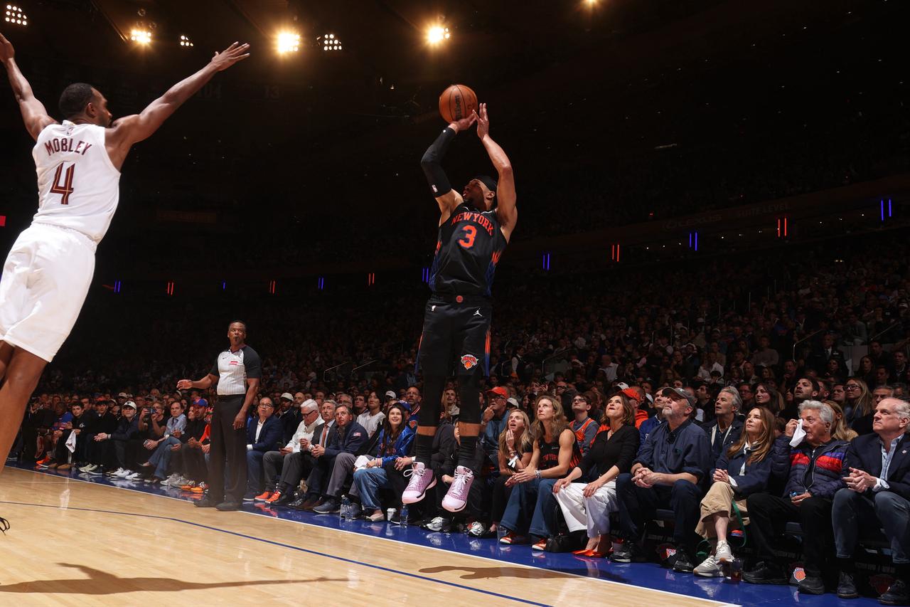 Josh Hart #3 of the New York Knicks shoots a three point basket during the game against the Cleveland Cavaliers during Game 2 of the NBA Eastern Conference Finals, May 21, 2026 at Madison Square Garden in New York City, New York. (AFP Photo)