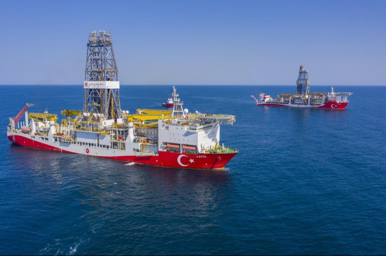 Türkiye’s drillships Fatih and Kanuni are seen at the Sakarya Gas Field in the Black Sea on July 29, 2021. (AA Photo)