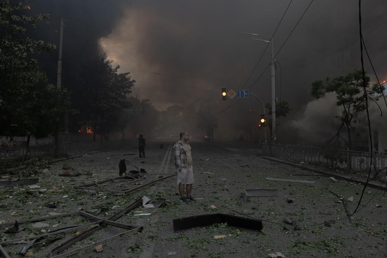 Russia pounds Kyiv with missiles and drones, killing 1 and wounding 24