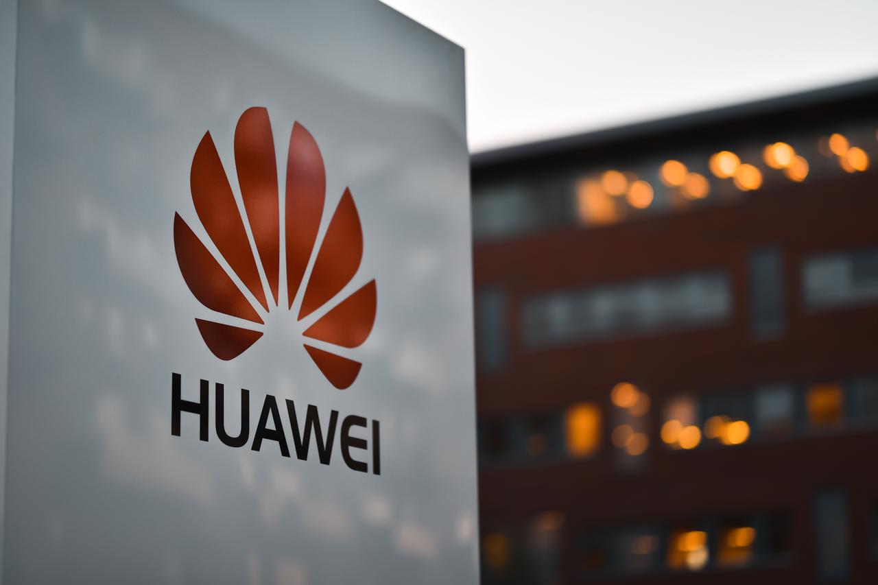 Huawei unveils new chip approach to rival Nvidia, Apple