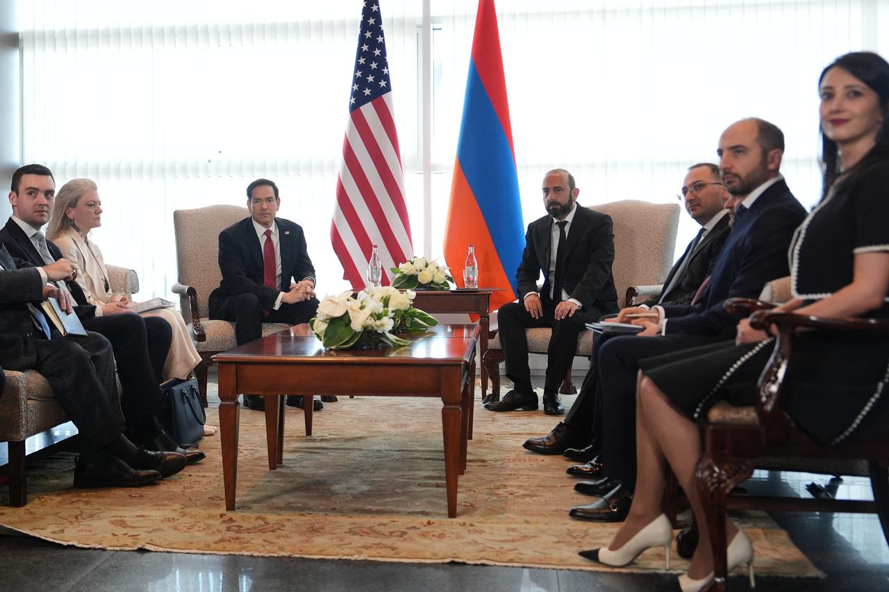 US Secretary of State Marco Rubio and Armenian Foreign Minister Ararat Mirzoyan hold a meeting at Yerevan's Zvartnots international airport on May 26, 2026. (AFP Photo)