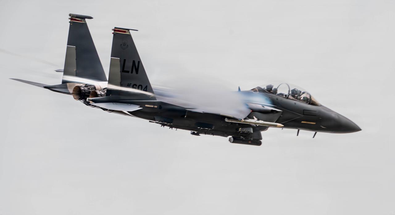 A U.S. Air Force F-15E Strike Eagle aircraft assigned to the 494th Fighter Squadron flies through the Mach Loop, Wales, May 7, 2026. (Photo via U.S. Air Force)