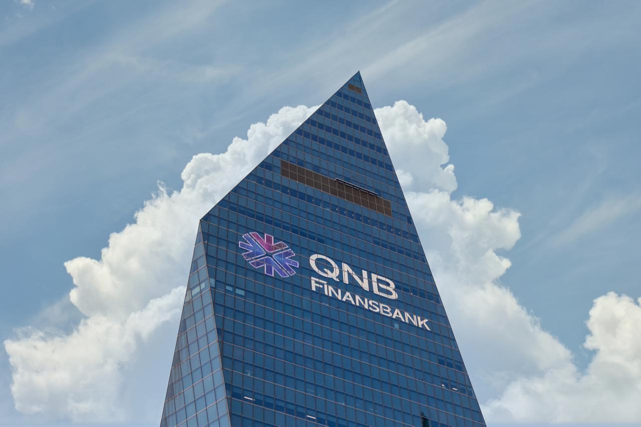 Top floors of QNB Finansbank headquarters tower in Levent, Istanbul, Türkiye. (Adobe Stock Photo)