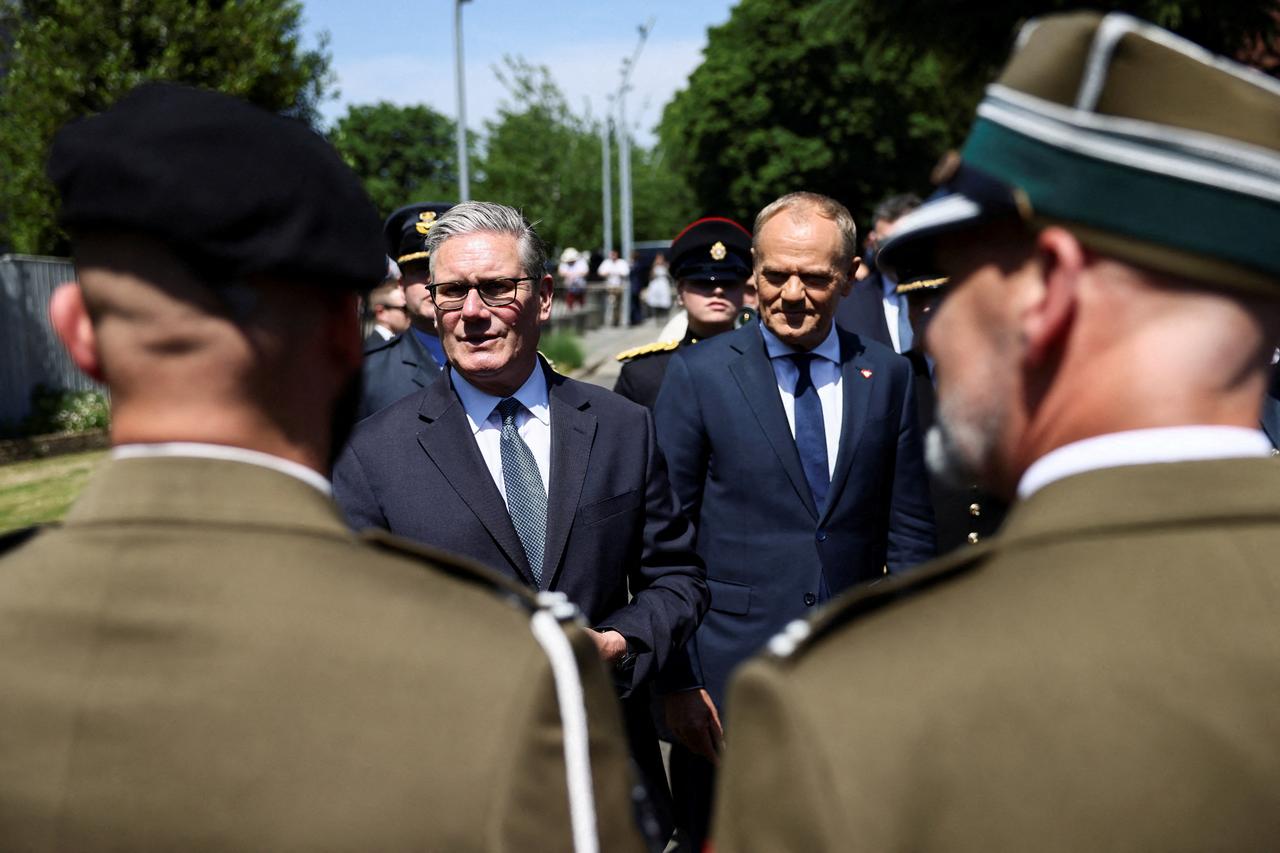 Britain, Poland sign Northolt Treaty, calling Russia top threat to European security