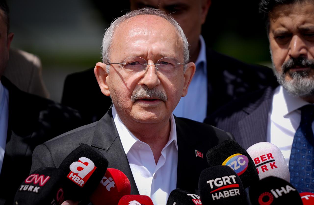 Kemal Kilicdaroglu, who was reinstated as the leader of the CHP by the court, speaking in front of his house in Ankara, Türkiye, on May 23, 2026. (AA Photo)