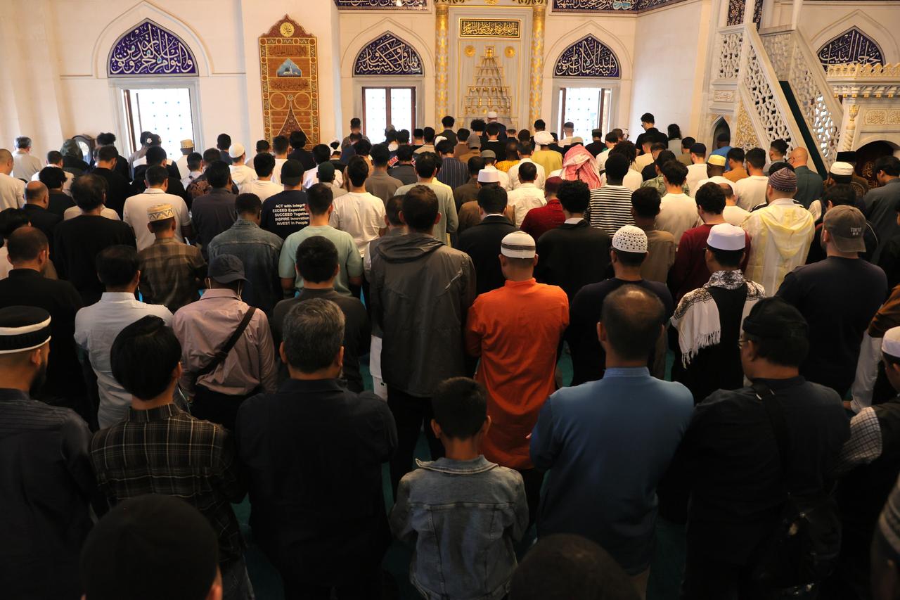 Thousands gather in Tokyo as Eid al-Adha prayer held three times