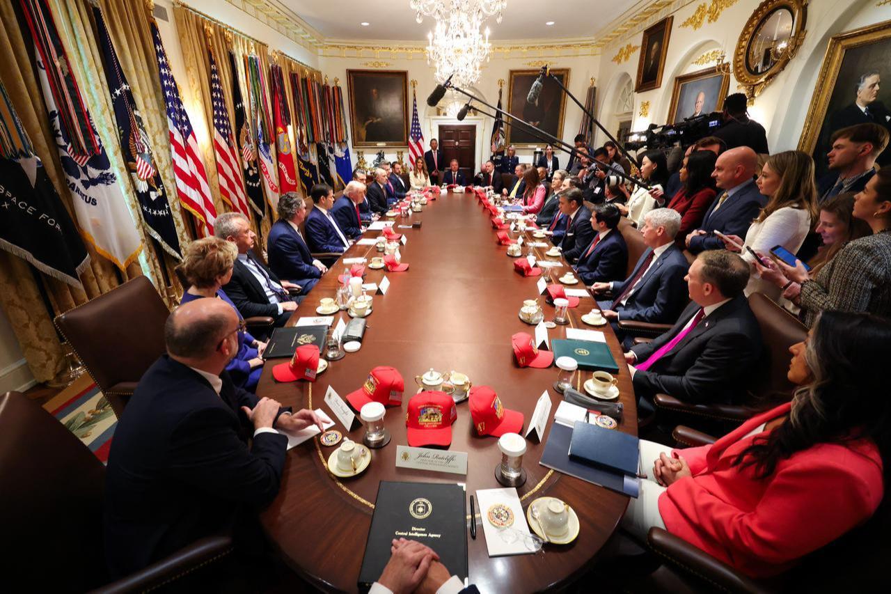 U.S. President Donald Trump (C-L) speaks during a Cabinet meeting in the Cabinet Room of the White House on May 27, 2026 in Washington, DC. (AFP Photo)