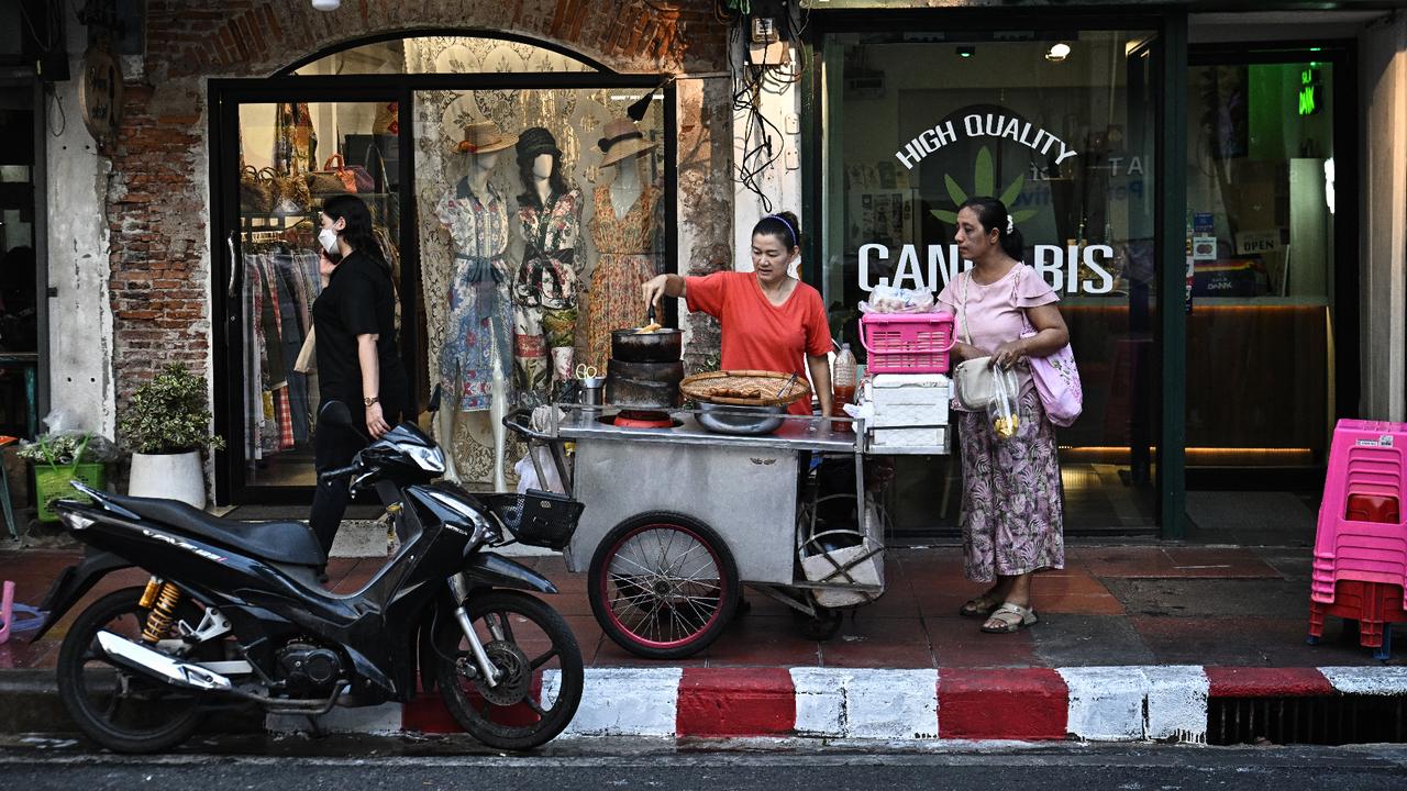 Bangkok's street food tradition fades under vendor crackdown