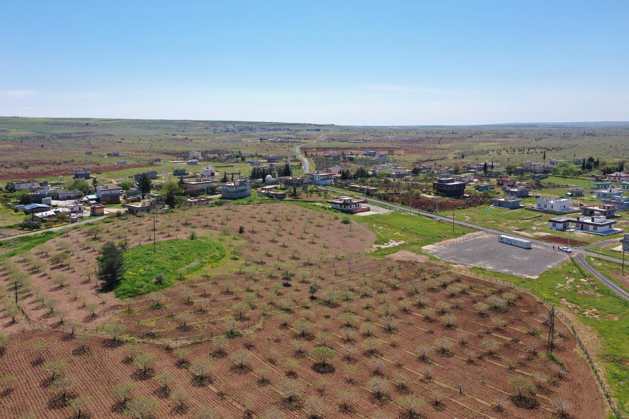 Landscape view of Ayanlar Hoyuk, a Neolithic site linked to the wider Tas Tepeler Project in Sanliurfa, April 30, 2026. (AA Photo)