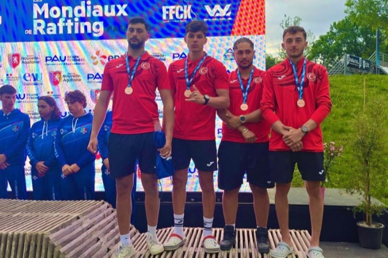 Turkish canoeists claim 8 medals at 2026 Presidential Cup